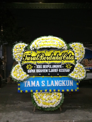 Papan Bunga Duka di Piramid